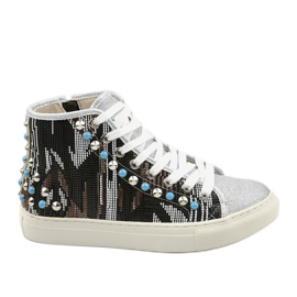 Ezüst magas cipők gazdagon díszítve D17-27027 szürke sokszínű