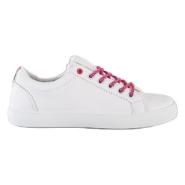 SHELOVET Cipők dekoratív csipkével fehér