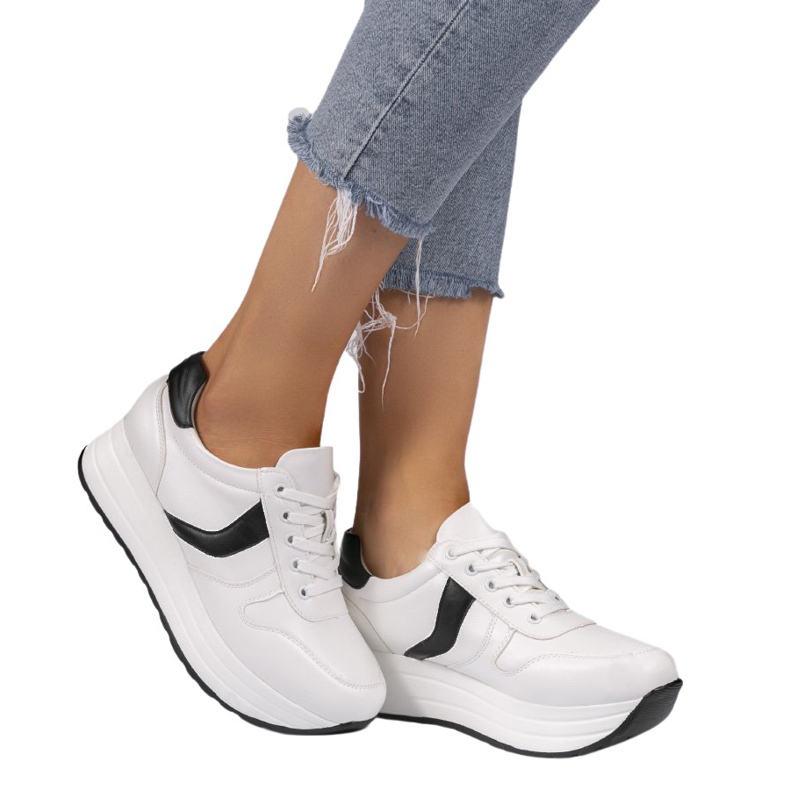 Fehér sportcipő, BK-20 cipő