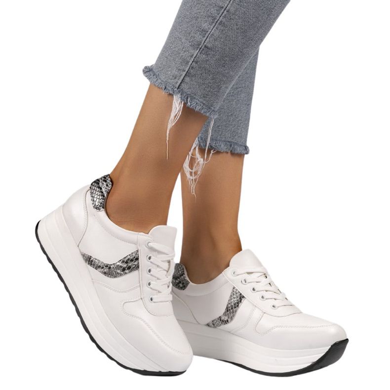 Fehér sportcipő, BK-20 cipő