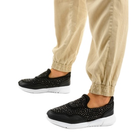 Fekete-fehér csúszós sportcipő B84-1 Fekete-fehér csúszós sportcipő B84-1