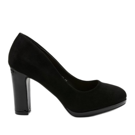 Fekete szivattyúk a LEI-69 oszlopon