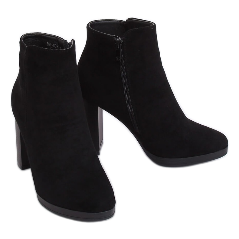 Fekete magas sarkú csizma BM-9091-1 Fekete