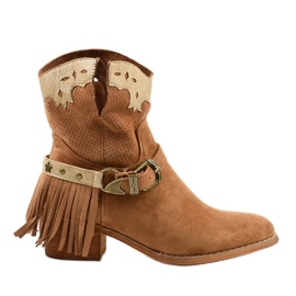 Generációs barna velúr bokacsizma a poszton