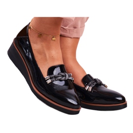 Vinceza Női fekete mokaszinok lakkozva az Abba ékre szürke Vinceza Női fekete mokaszinok lakkozva az Abba ékre szürke