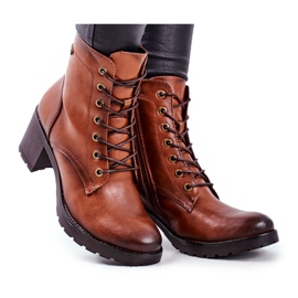 Vinceza Női csizma magas sarkú barna szálon