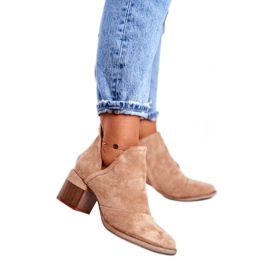 Női csizmák a sarkán Cut Khaki Mini Meliori bézs Női csizmák a sarkán Cut Khaki Mini Meliori bézs