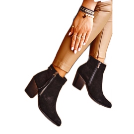 Női csizma magas sarkú Big Star Black GG274362 fekete Női csizma magas sarkú Big Star Black GG274362 fekete