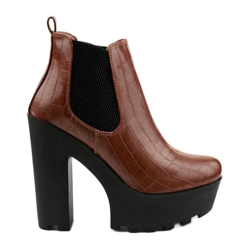 Tevecsizma a Zellola oszlopon barna