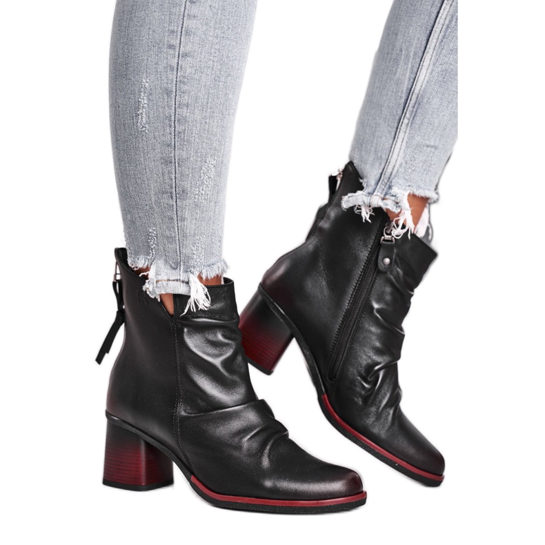 Női csizma magas sarkú Maciejka fekete 04757-01