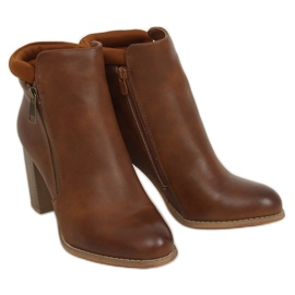 Teve 4599 Teve magassarkú barna