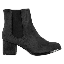 J. Star Meleg magassarkú fekete