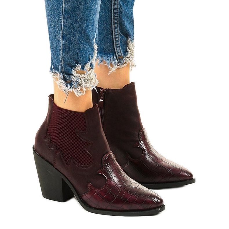 Barnásbarna csizma a Harriet cowboy csizma posztján piros