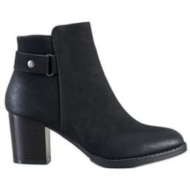 J. Star Kényelmes csizma egy oszlopon fekete