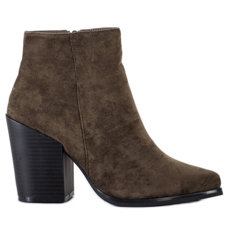 Marquiz Csizma egy széles poszton zöld