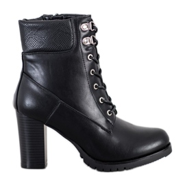 Queentina Fűzős csizmák egy poszton fekete Queentina Fűzős csizmák egy poszton fekete