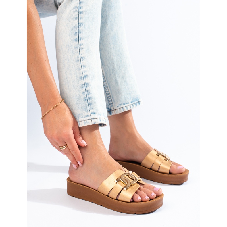 Női arany Shelovet platformpapucs aranysárga 2