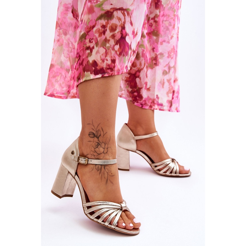 Bőr kényelmes szandál Maciejka 06025-25 arany aranysárga 2