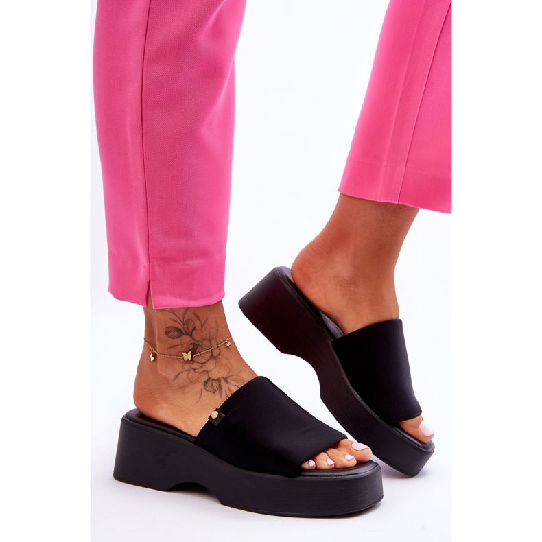 Női Platform Papucs Fekete Carmela 2