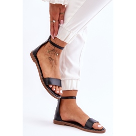 Millou fekete bőr lapos cipzáras szandál 2