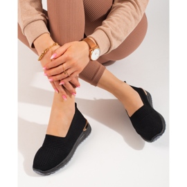 Női áttört Shelovet fekete tornacipő 2