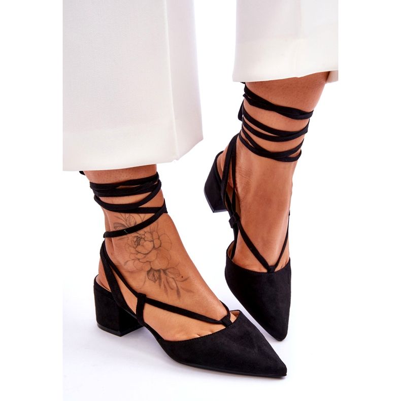 Fekete Carlotte csomózott alacsony sarkú szivattyúk 4