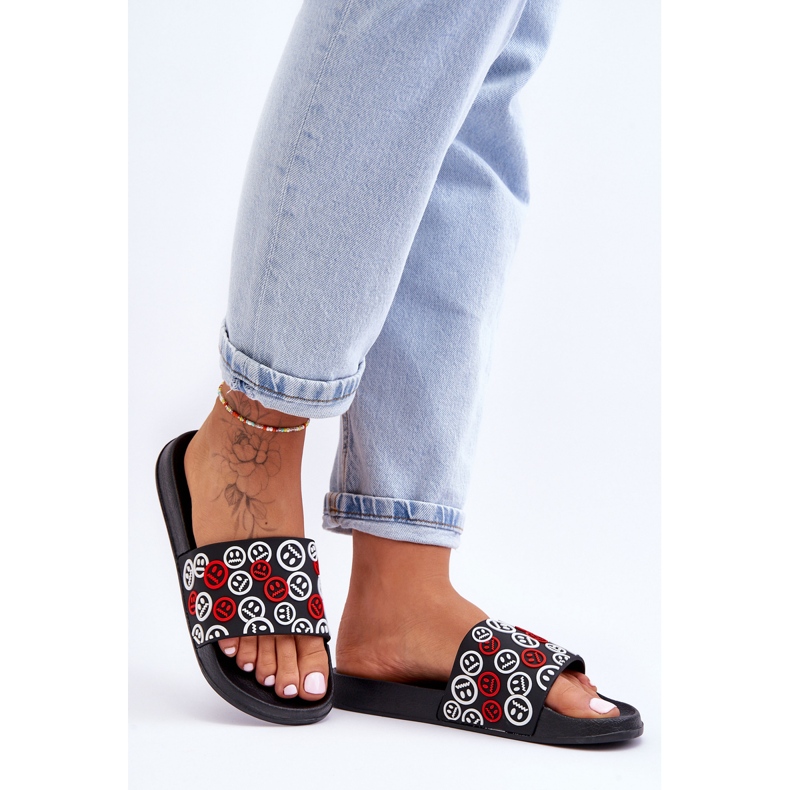 Női papucs hangulatjelekkel, fekete kosár 1