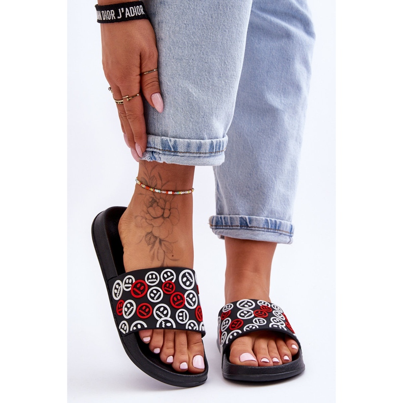 Női papucs hangulatjelekkel, fekete kosár 2