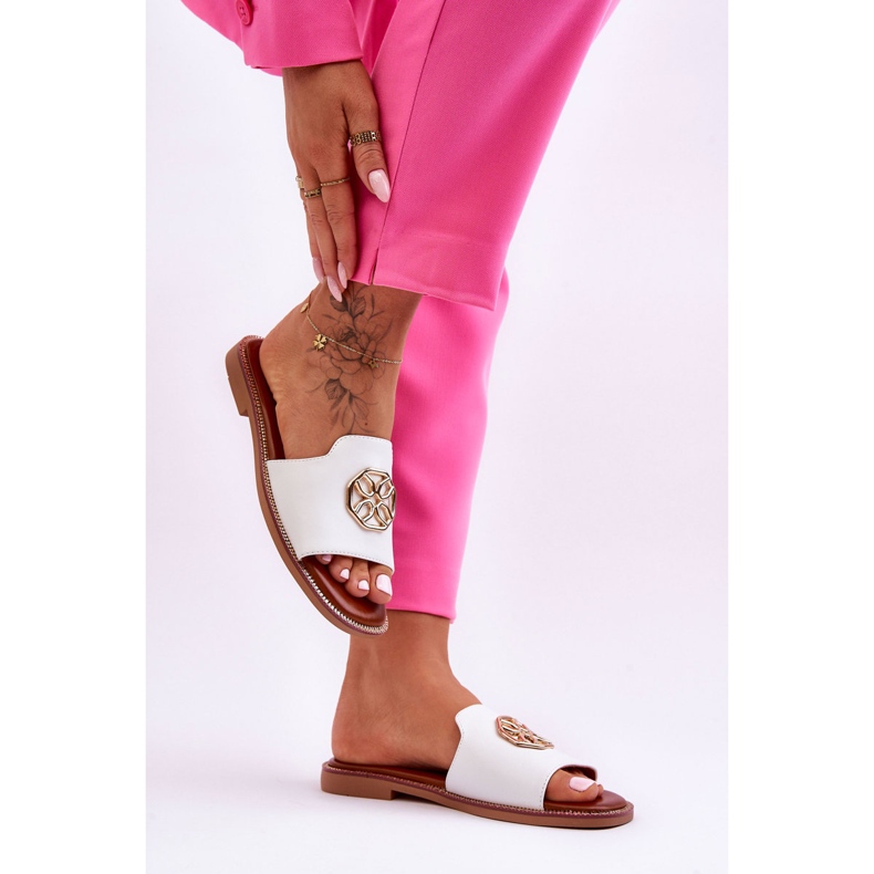 Női klasszikus lapos sarkú papucs fehér Larotte 2