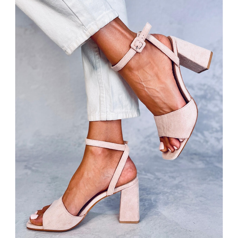 Szandál a poszton Loya Pink rózsaszín 2