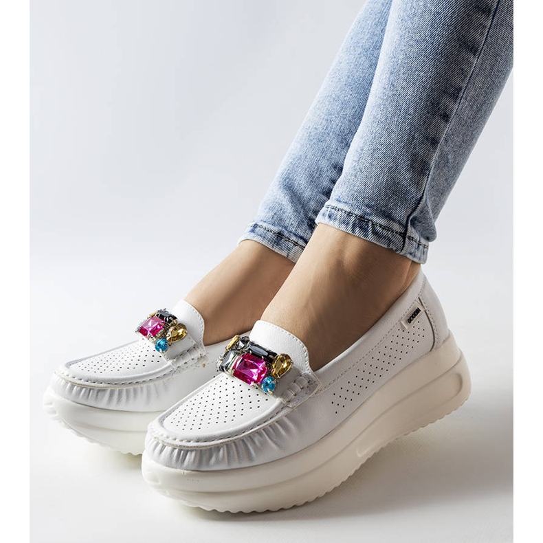 Fehér naplopók kristályokkal a Gisella cégtől 1