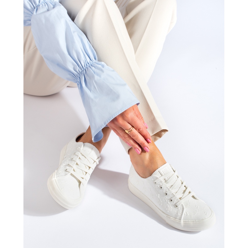 Női fehér tornacipő LL274223101 Big Star 1