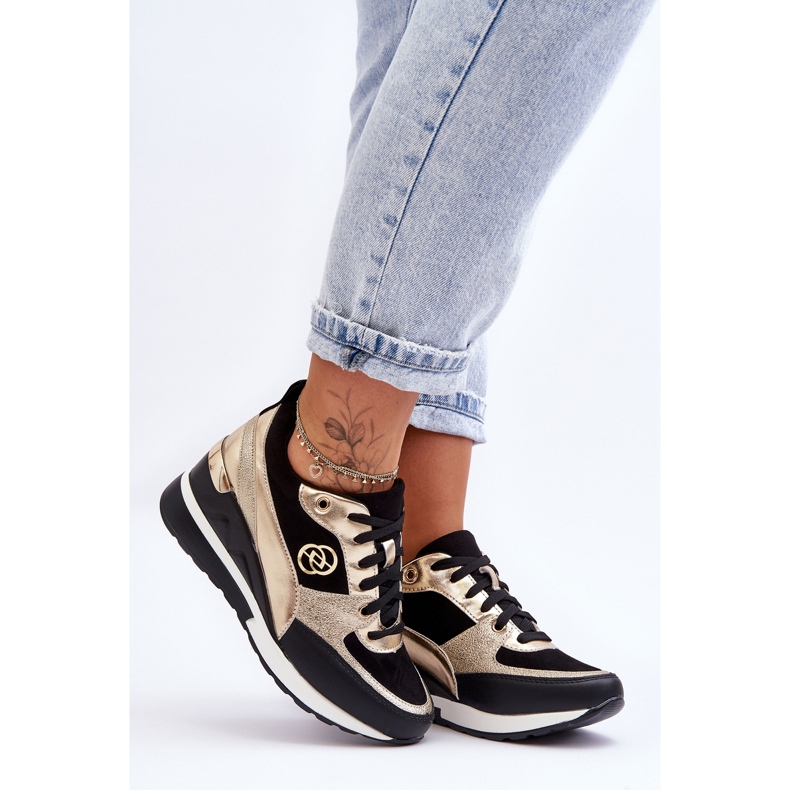 PE1 Női, fűzős, ék alakú tornacipő, fekete-arany Genova 1