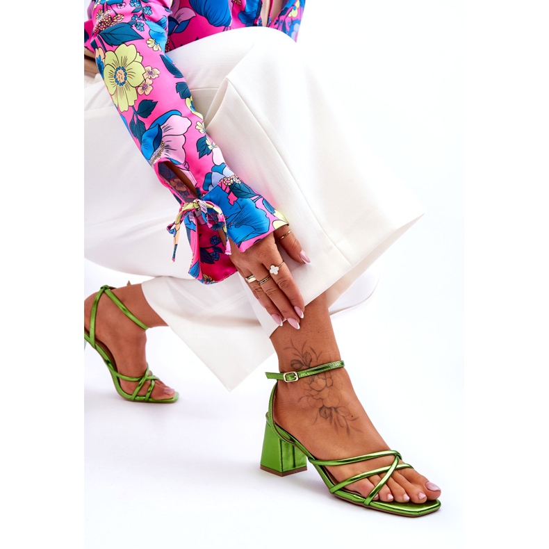 Divatos zöld Felisa magassarkú szandál 5