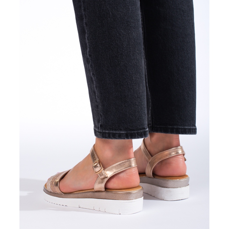 Női platform szandál Shelovet arany aranysárga 2
