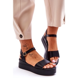 Kényelmes bőr szandál fekete Tifena 2