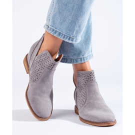 Áttört női ékes csizma Shelovet szürke 1