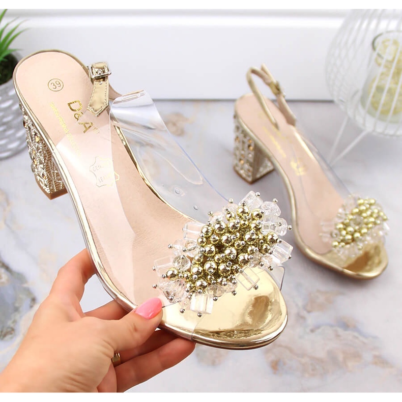 Női átlátszó szandál arany oszlopon, gyöngyökkel S.Barski MR1037-19 aranysárga 1