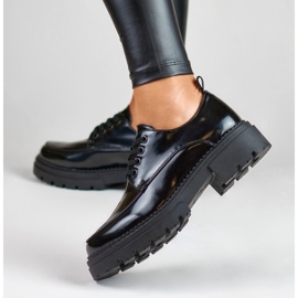 La.Fi Fekete lakkozott fűzős cipő 1