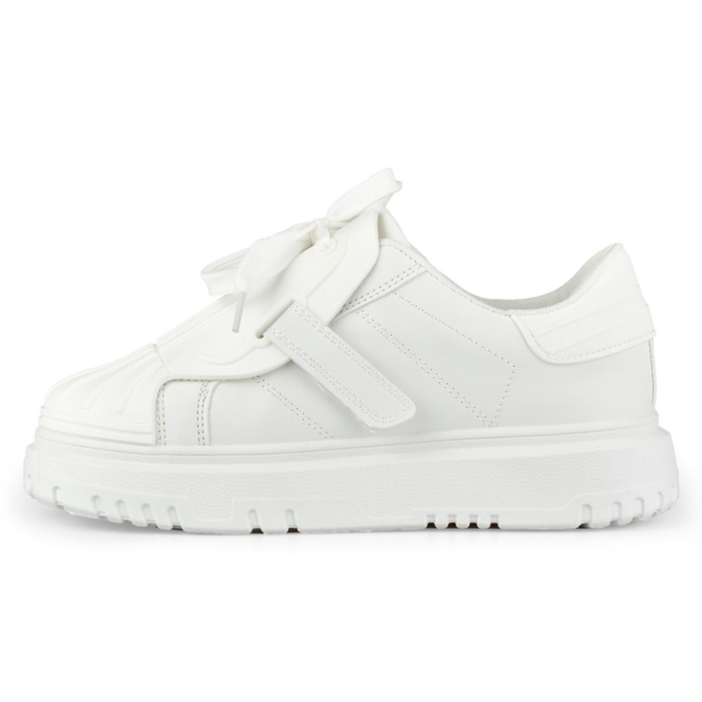 Divatos fehér női sportcipő 2