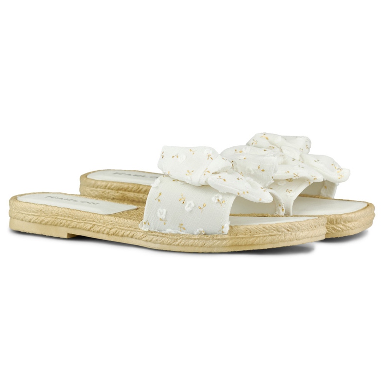 Női fehér papucs masnival 2