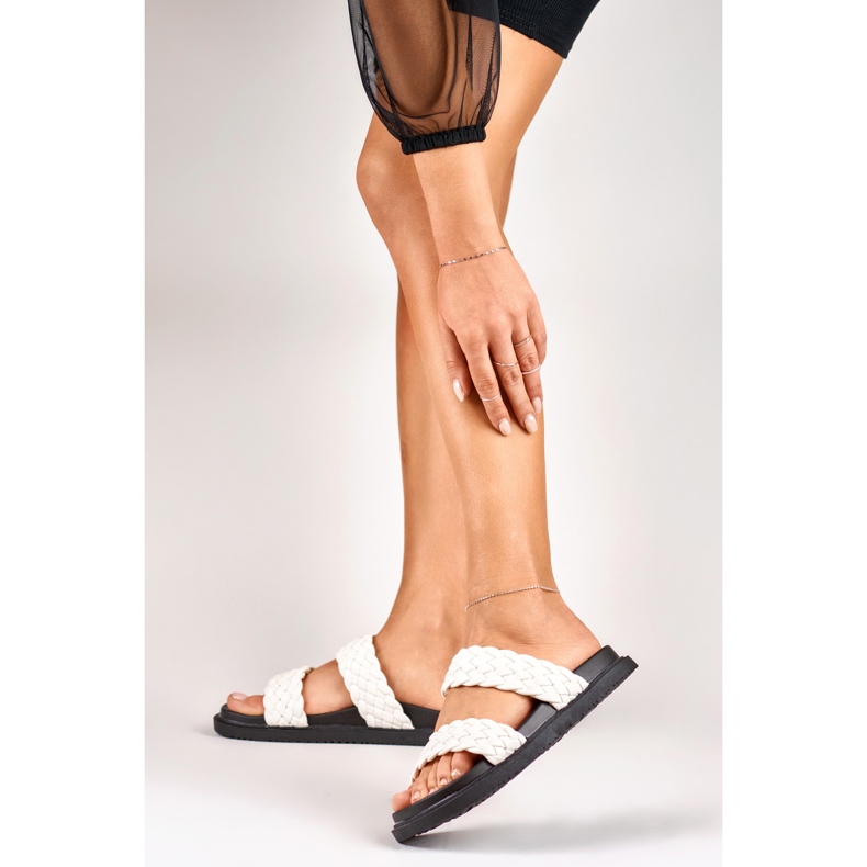 Női fekete-fehér szőtt papucs 2