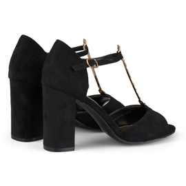 Elegáns magas sarkú szandál arany díszítéssel fekete 1