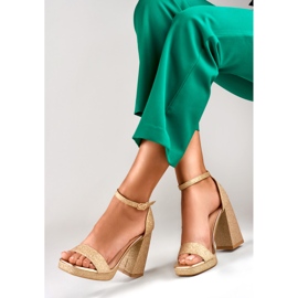 Arany fényes szandál széles magas sarkon aranysárga 1