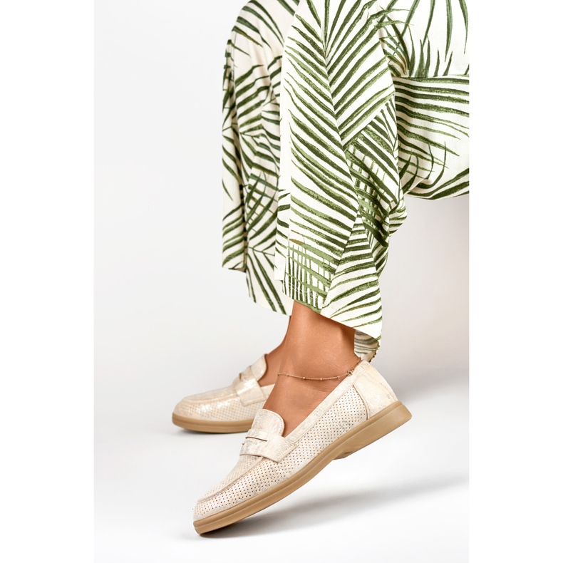 Női áttört cipő ezüst fényű bézs 1