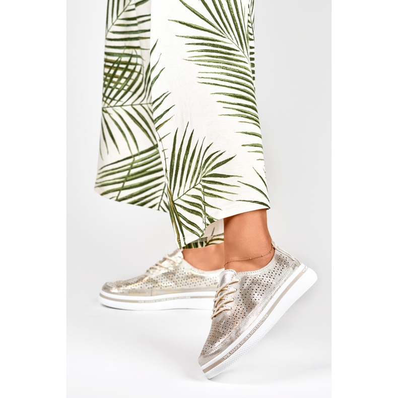 Arany színű női sportcipő természetes bőrből aranysárga 2