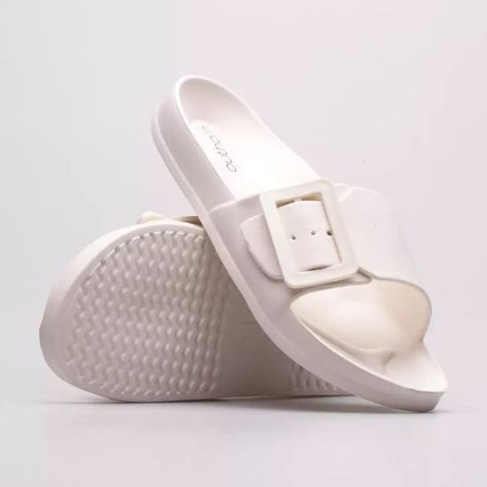 Outhorn papucs W OTHSS23FFLIF055-11S bézs 1