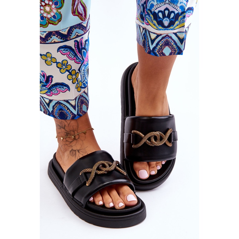 Női szandál díszítéssel Fekete Verso 2