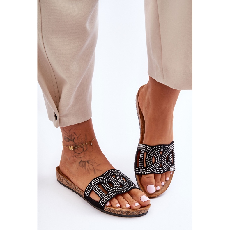 Női szegecses papucs fekete Evelins 2