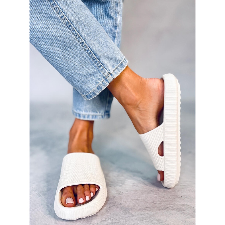 Yang White párna papucs fehér 2